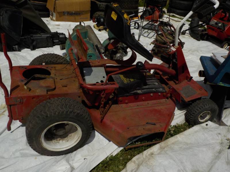 lot 86 image: Riding Lawn Mower Frame...