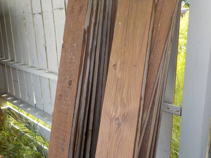 lot 94 image: 43 Fencing Boards- 5 12 x 1 Thic...