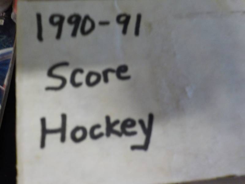 lot 102 image: Box of 1990-91 Score Hockey Cards...