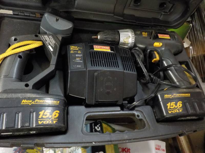 lot 125 image: Craftsman Drills, Batteries and Cha...