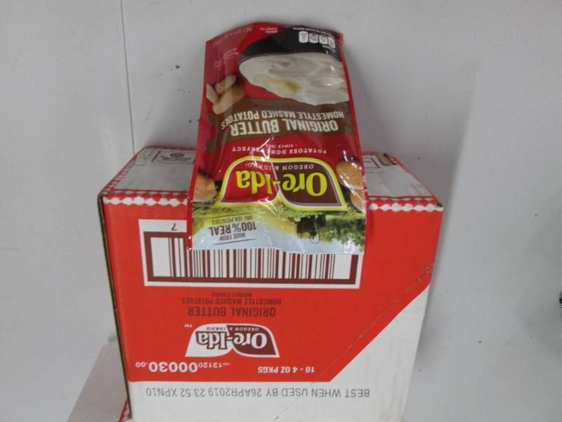 lot 260 image: 10 packs of Ore Ida instant potatoe...