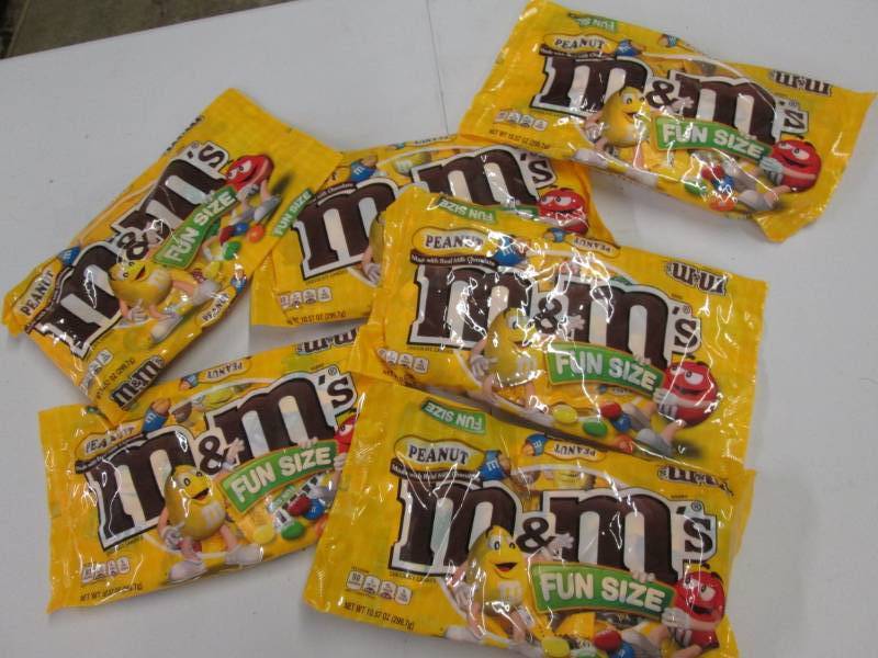 lot 272 image: Peanut M & Ms...