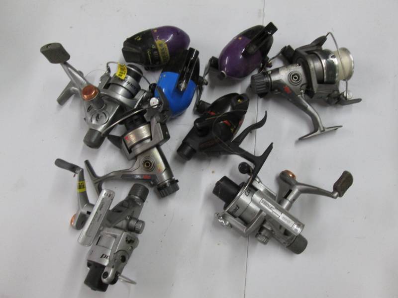 lot 276 image: Lot of fishing reels...