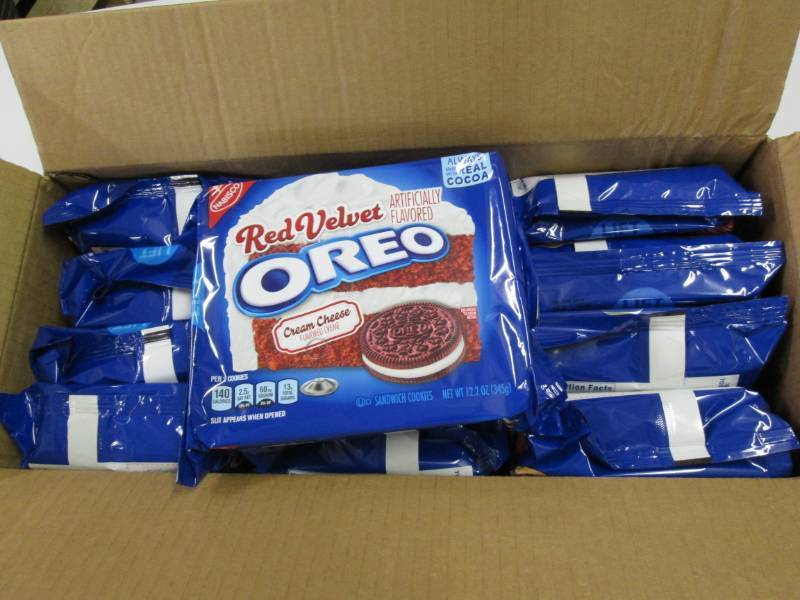 lot 323 image: 12 packs of red velvet cream cheese...