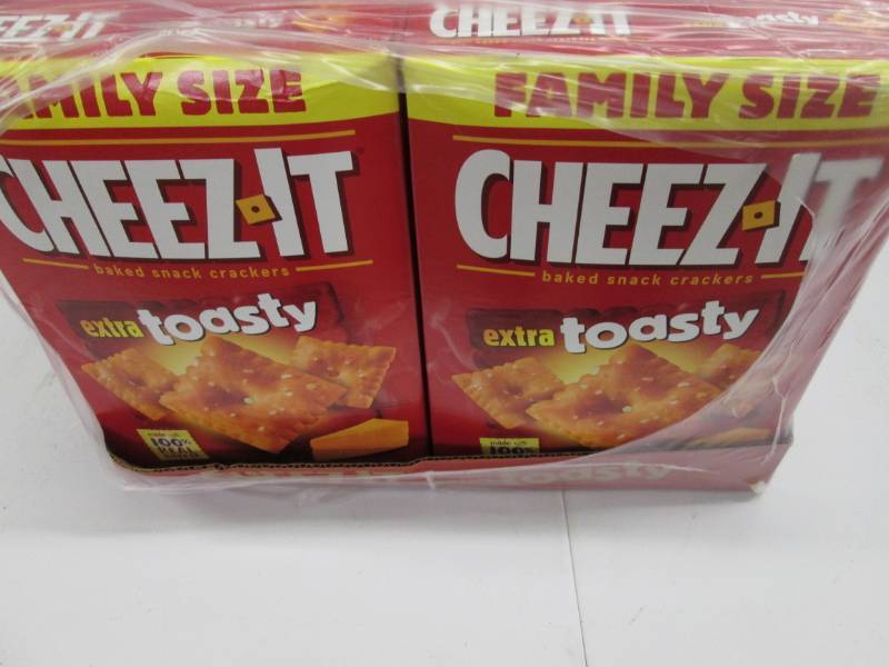 lot 333 image: 12 boxes, 21 ounces each of Cheezit...