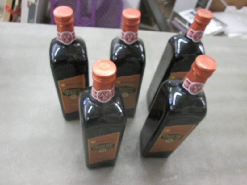 5- 34 oz Bottles Members Mark Balsa...