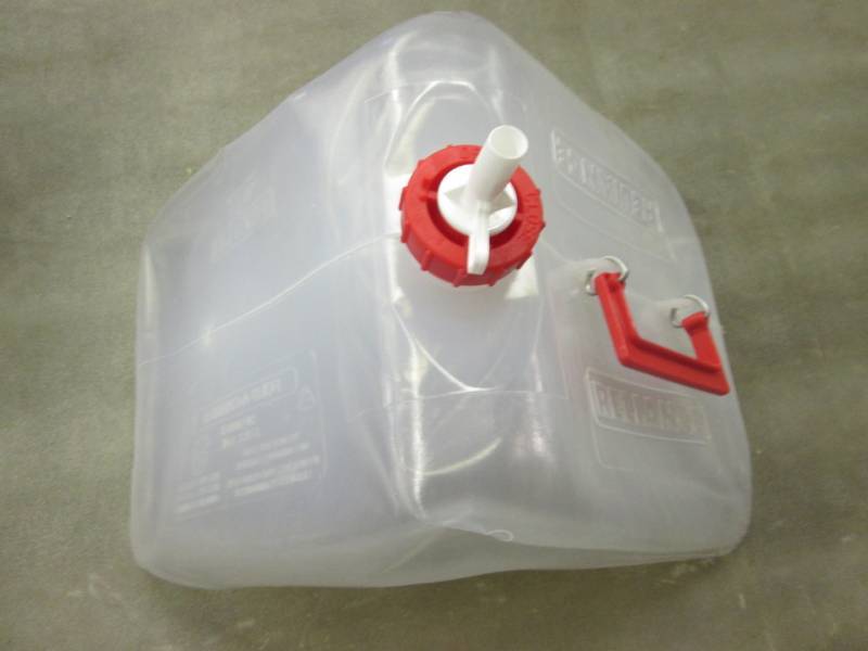 10 Reliance 5 Gallon Collapsible Wa...