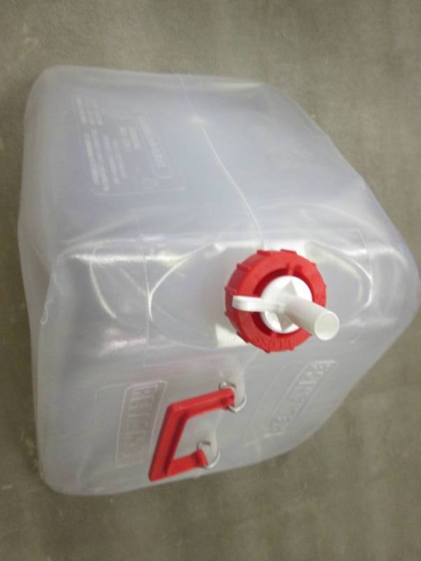 10 Reliance 5 Gallon Collapsible Wa...