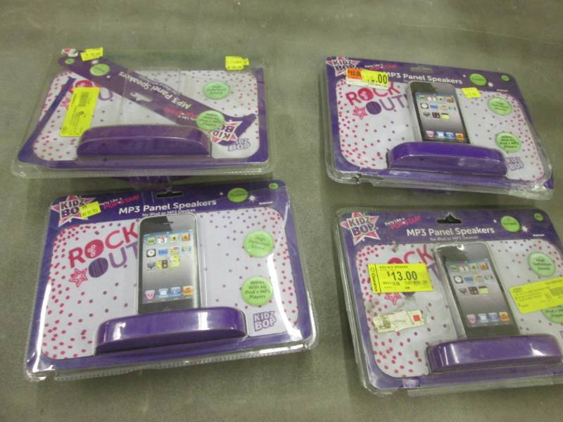 Lot of 4 Kidz Bop MP3 Panel Speaker...