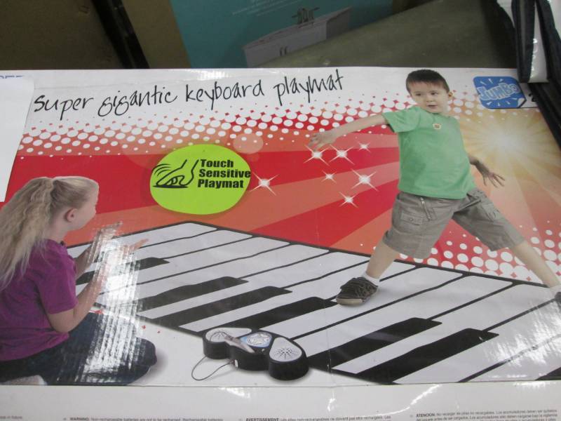 Keyboard PlayMat - scuffed...