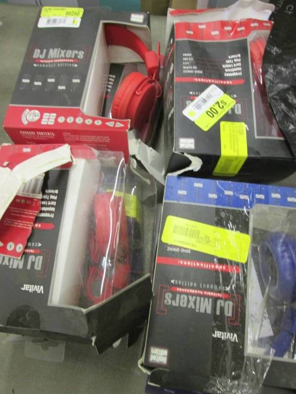 Lot of 8 Vivatar Foldable Headphone...