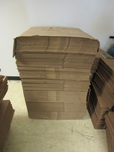 lot 311 image: NEW 18 58 W X 11 38 L X 17 H CARDBOARD BOXES