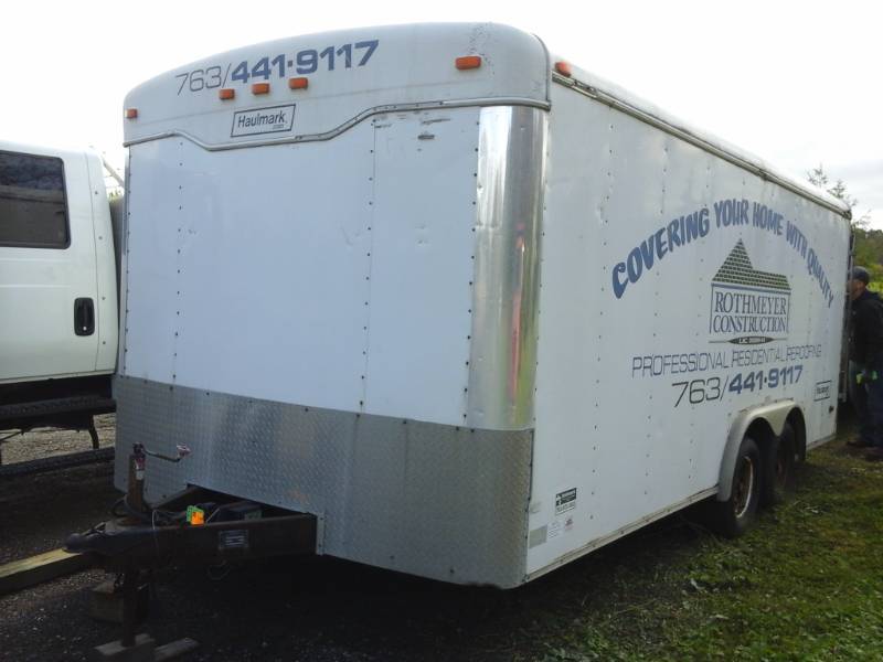 lot 3 image: 2002 Haulmark 18ft. Dual Axle Box Trailer