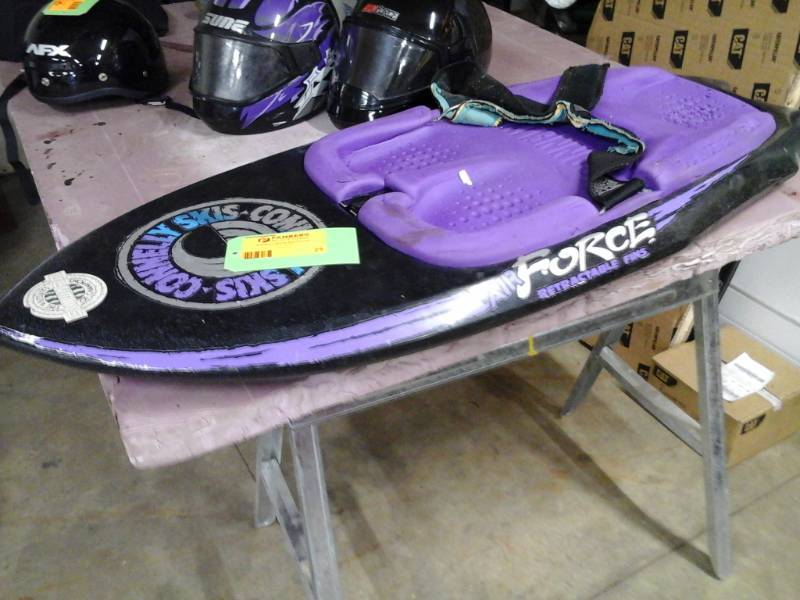 lot 25 image: Connelly Skis Force Wakeboard with Retractable Fins