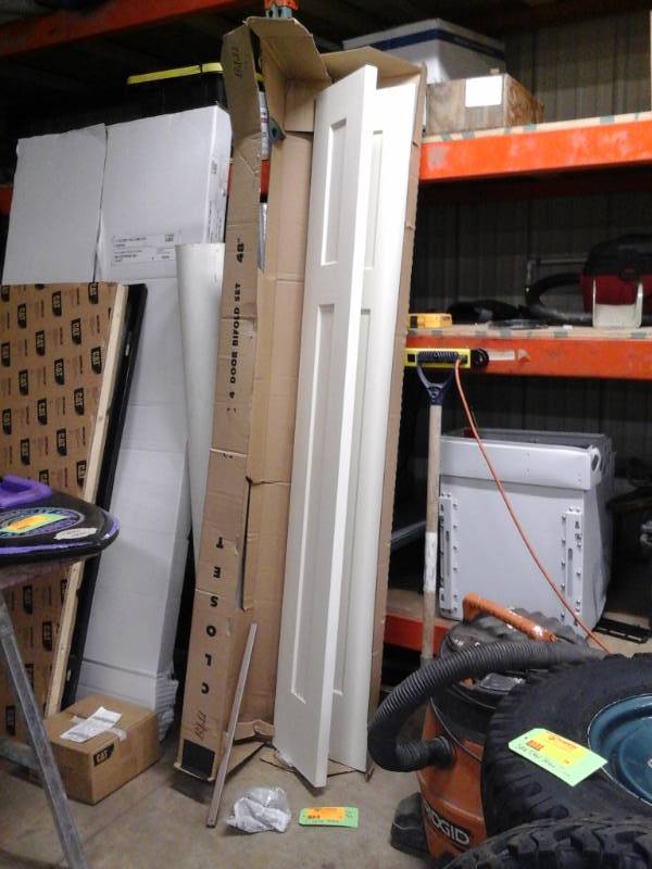 lot 33 image: 48in. 2-Door Bifold Closet Door