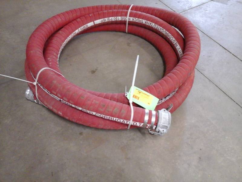lot 46 image: MWH 3in. Red Corrugated Tank Truck Hose