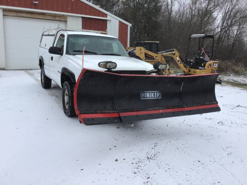 lot 6 image: 2003 Chevrolet 2500HD Silverado Work Truck