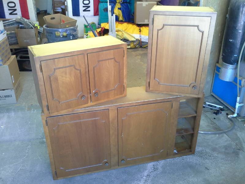 lot 52 image: Lot of (3) Kitchen Upper Cabinet Sectionals