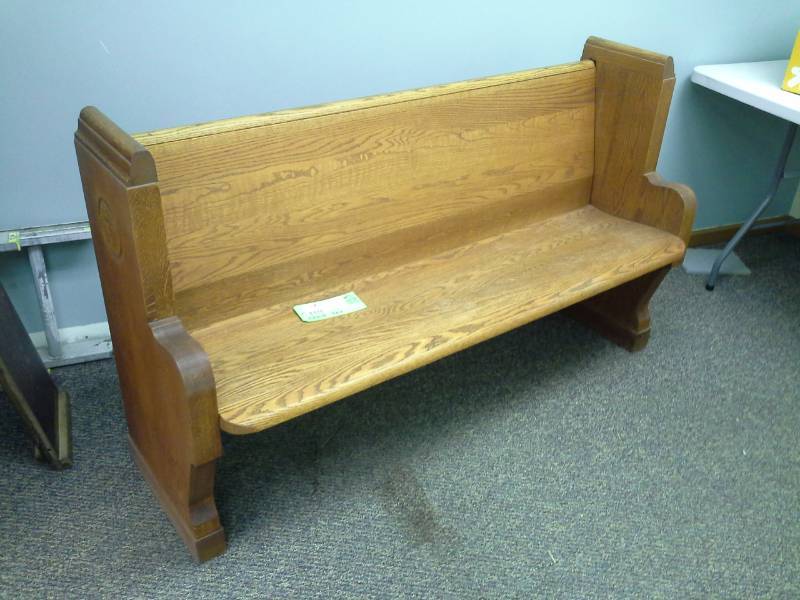 lot 44 image: Wood Church Pew