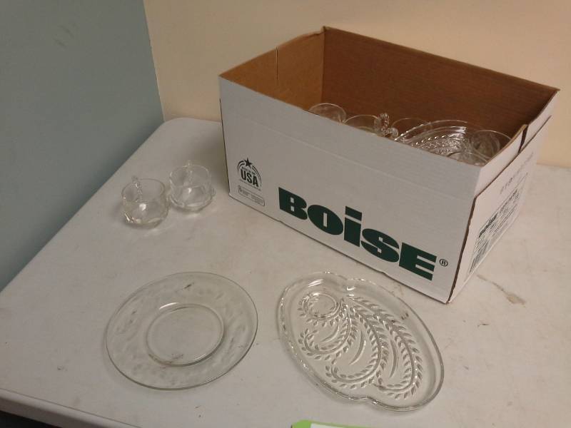 lot 67 image: Clear Glass Serving Trays, Plates, Cups, Serving Bowls
