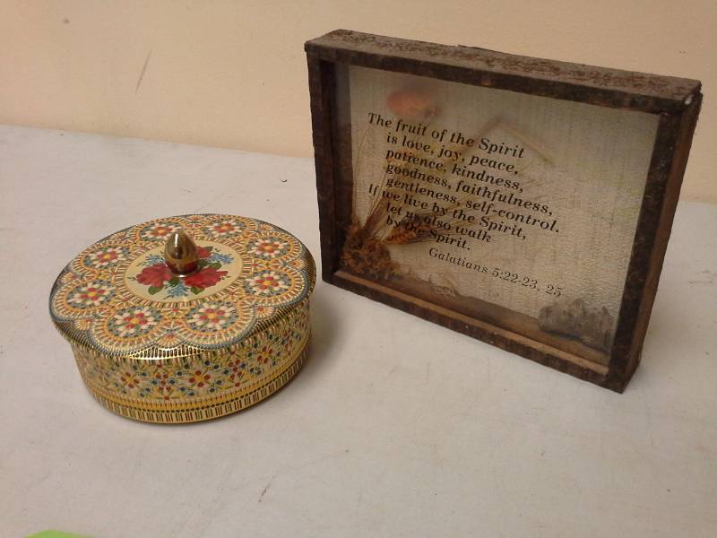 lot 112 image: Candy Dish with Lid, Galatians Religious Wood Frame Wall Art