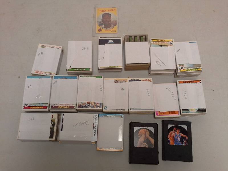 lot 118 image: 1970s Collectible Cards - 1959 Hank Aaron Milwaukee Braves  Card with Sleeve, Football, Baseball, Basketball