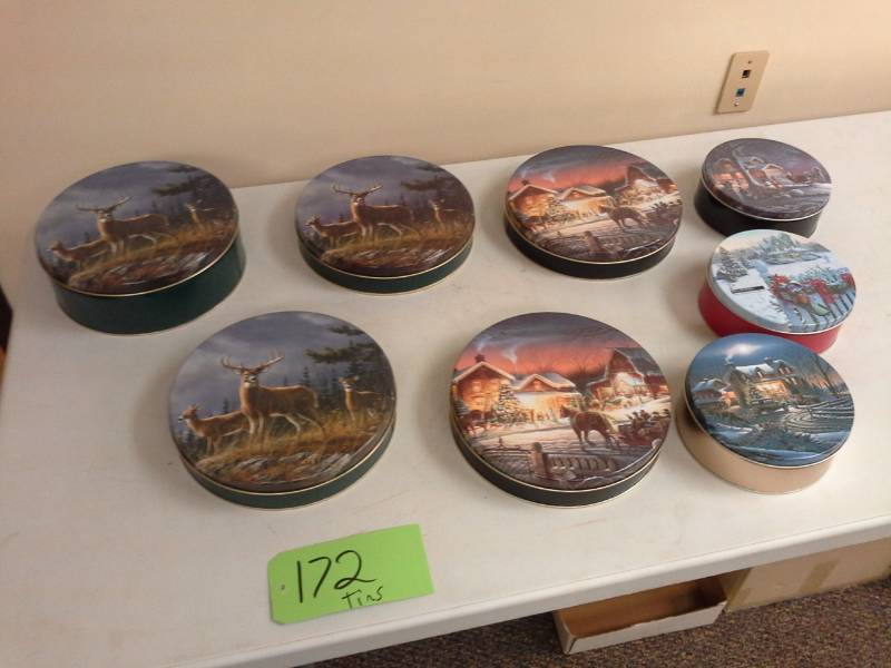 lot 172 image: Holiday Tins with Lids