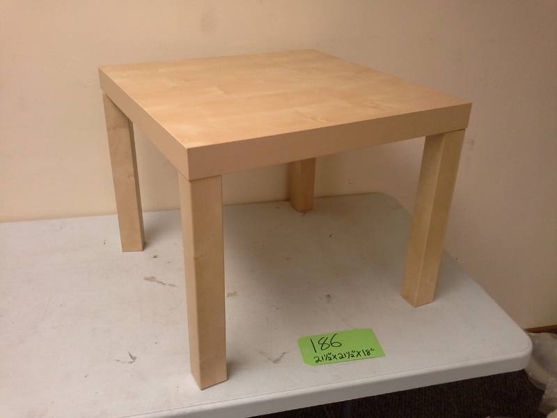 lot 186 image: Wood Lamp Table