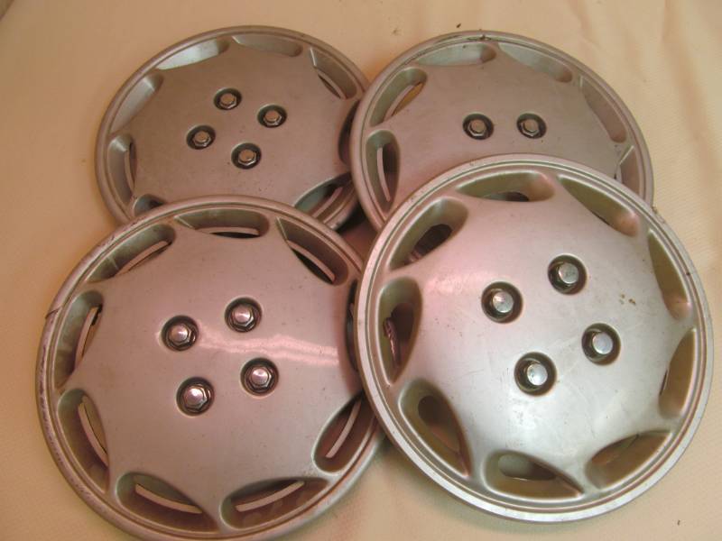 Plastic Hubcaps
