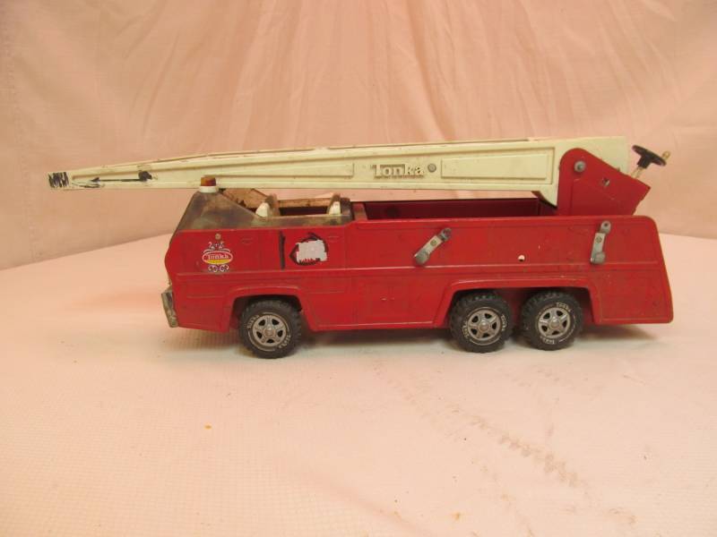 Vintage Tonka ladder truck