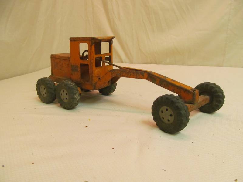 Tonka road grader