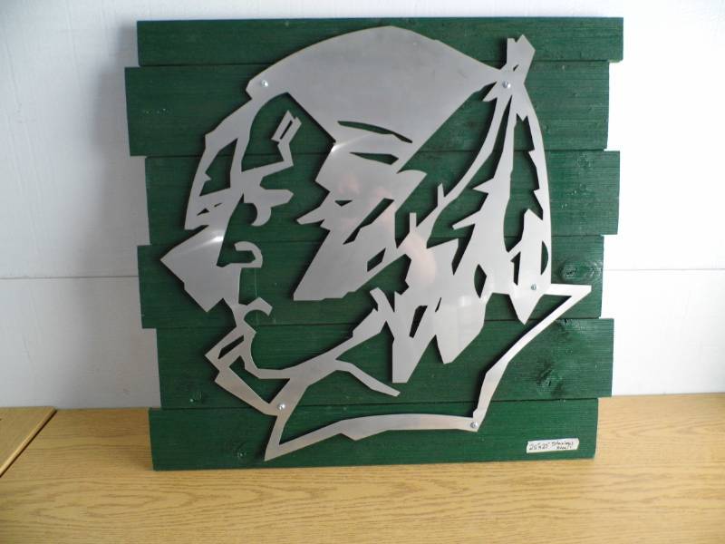 lot 9 image: UND Sioux Metal Art