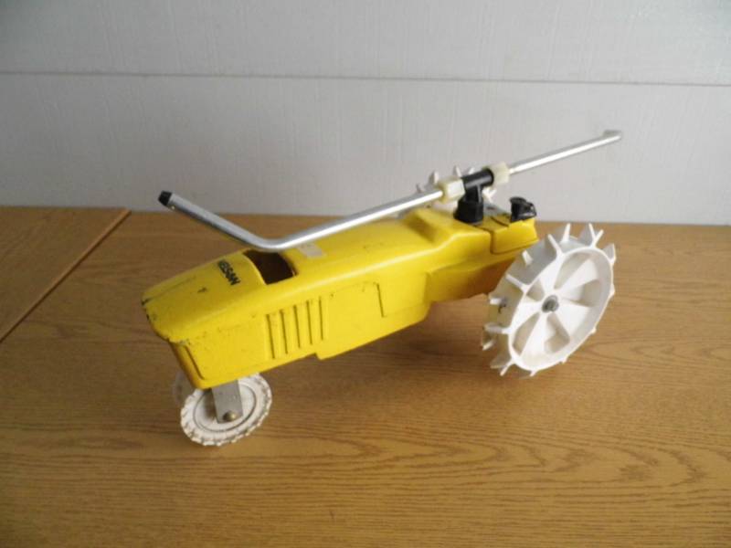 lot 30 image: Nelson Tractor Sprinkler