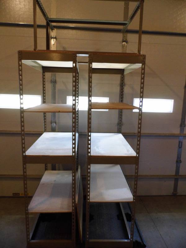 lot 104 image: Metal  Wood Shelving