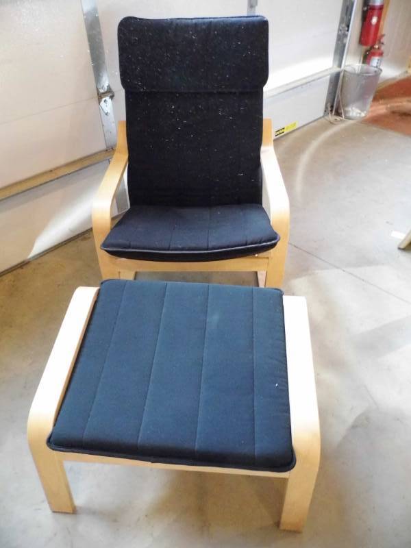 lot 117 image: IKEA Chair w Ottoman