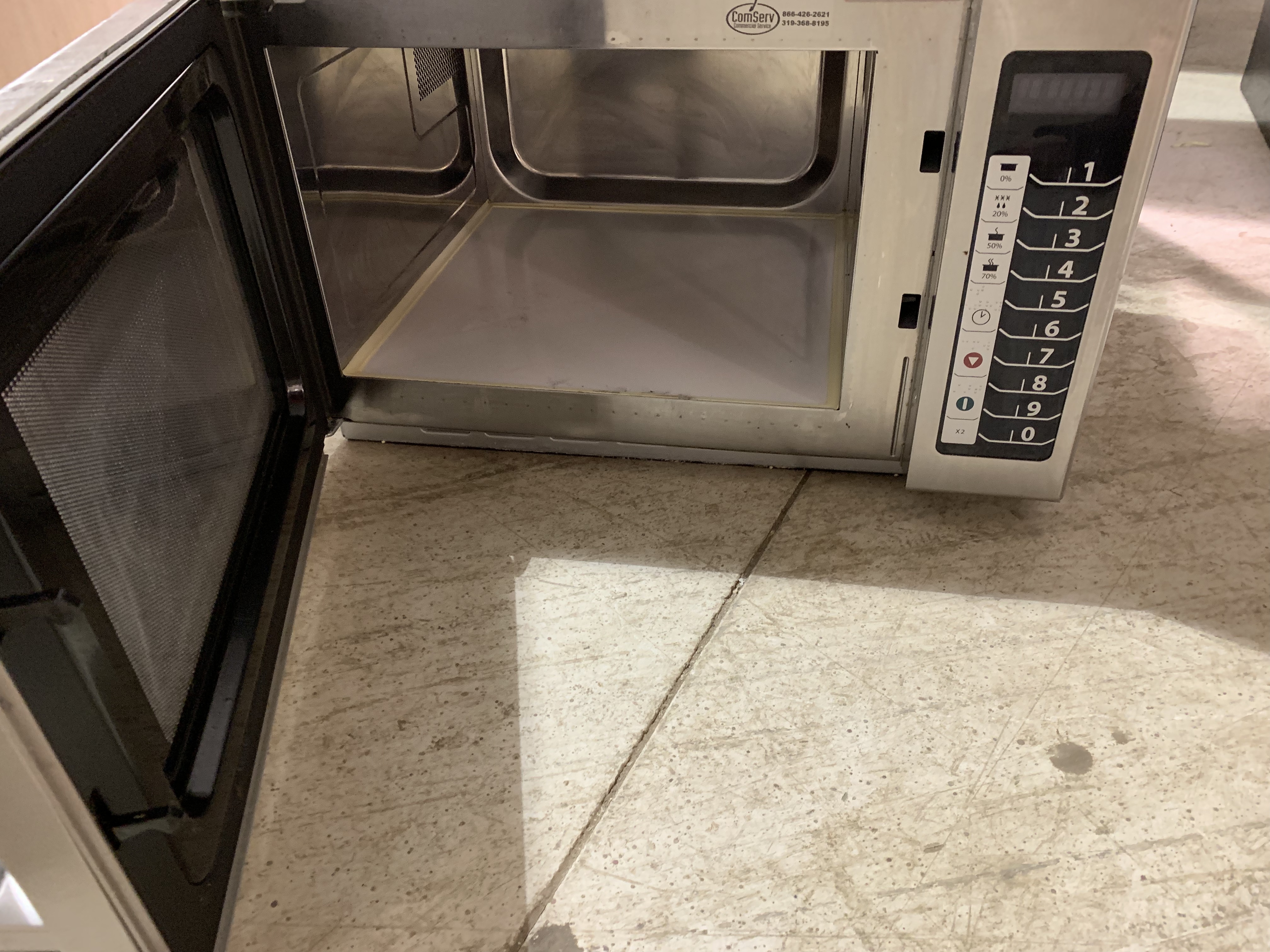 lot 65 image: Microwave