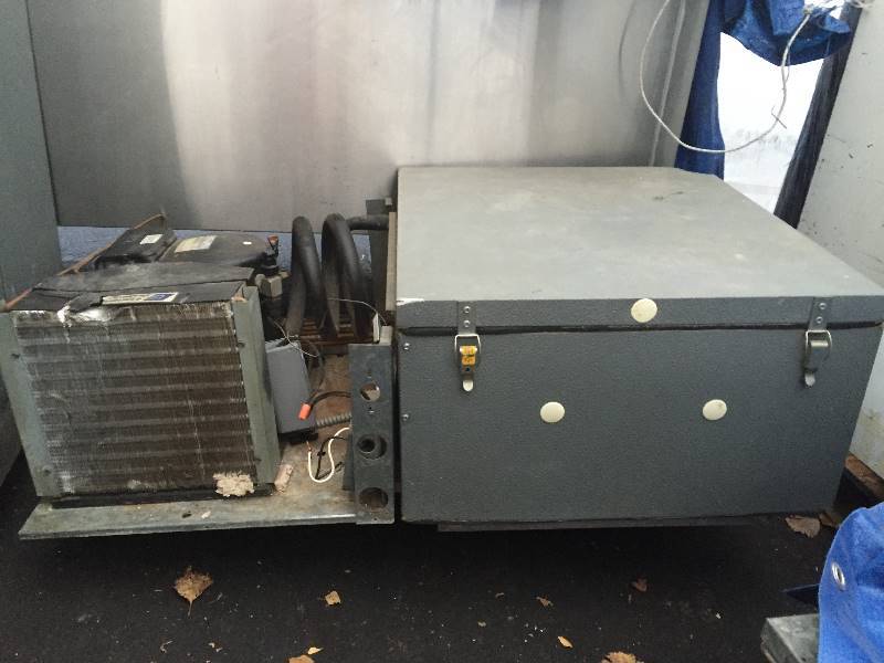 lot 4 image: 4X6 Norlake Walk in Freezerwith Self Contained Freezer Unit