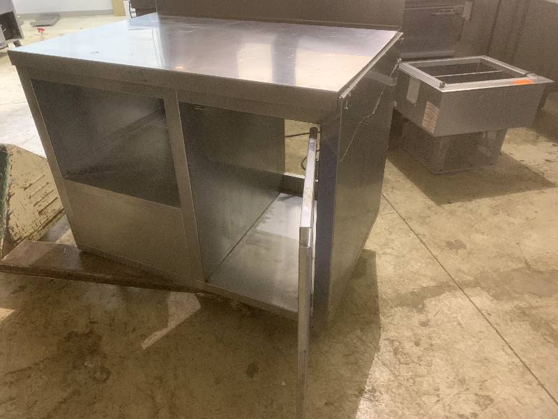 Stainless steel worktop cabinet, 42x30x36Hwith 4 BackSplash.