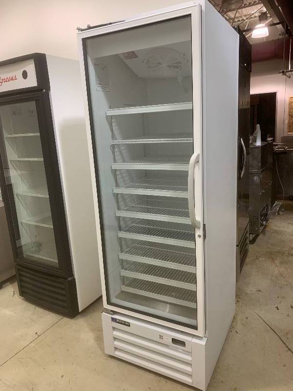 Master -Bilt, Mod #BMG-23P, glass door commercial refrigerator, NSF-7, LED lights, SN 247624 QGG0115 VoltsNice-Runs Cools