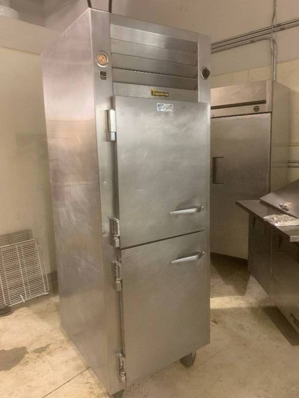 Traulsen, Mod #RHF132W, holding cabinet, 208 volts, 7.7 amps, NSF