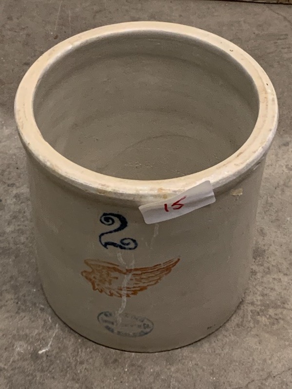 lot 15 image: Red Wing 2-Gallon Pot