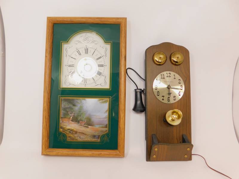 lot 7 image: 2 Vintage Clocks