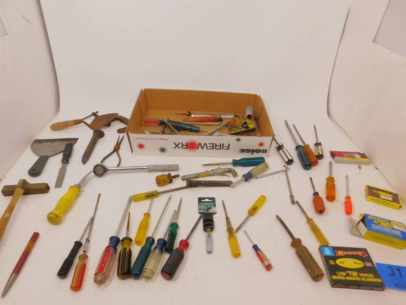 lot 31 image: Lot Of Tools and Staples