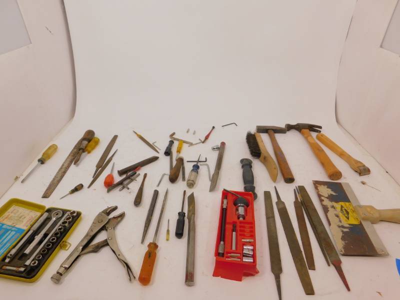 lot 32 image: Lot Of Tools