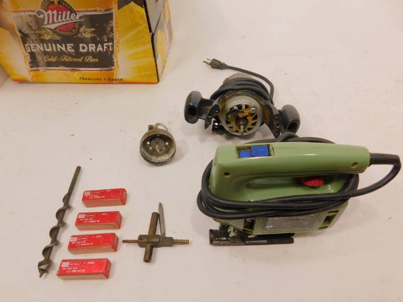 lot 33 image: Jig Saw, Router and Bits