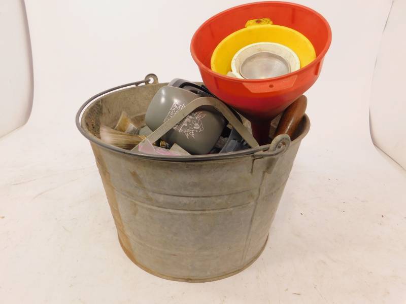 lot 43 image: Vintage Pail Full Of Tools