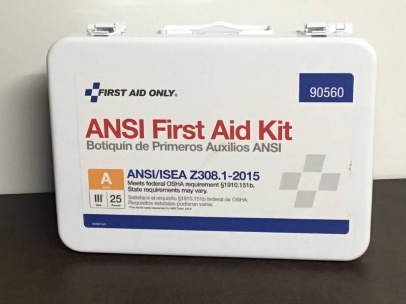 lot 121 image: First Aid Kit