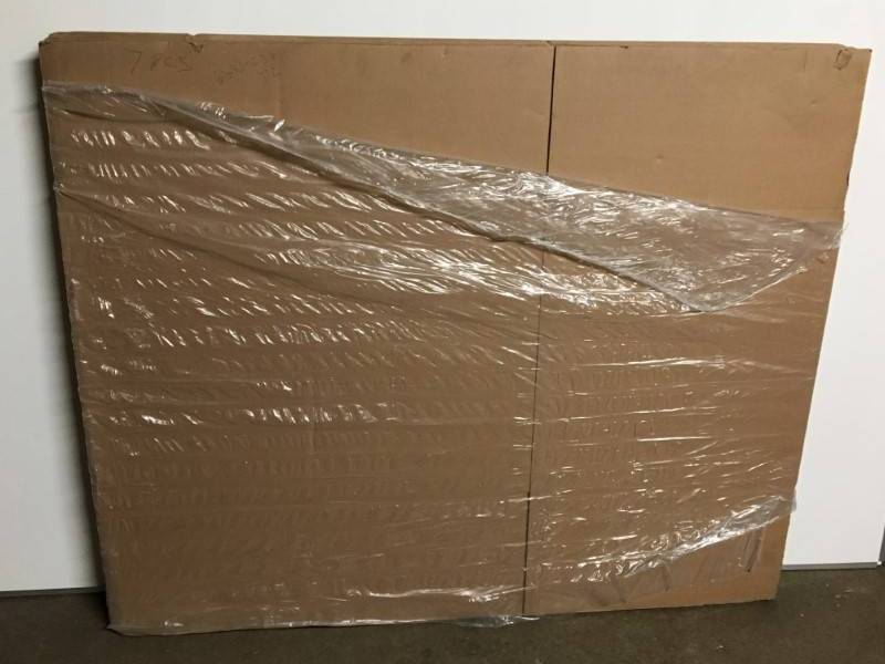 lot 115 image: Shipping Boxes