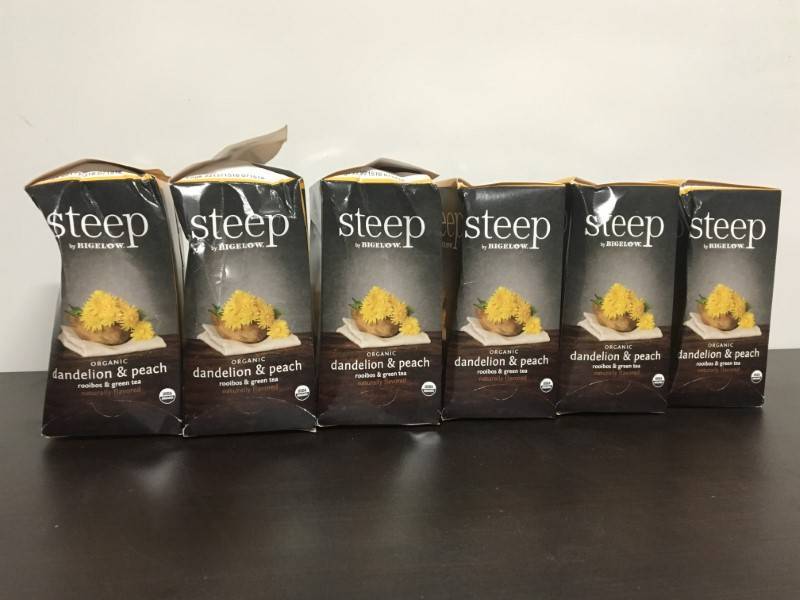 lot 18 image: Bigelow Tea
