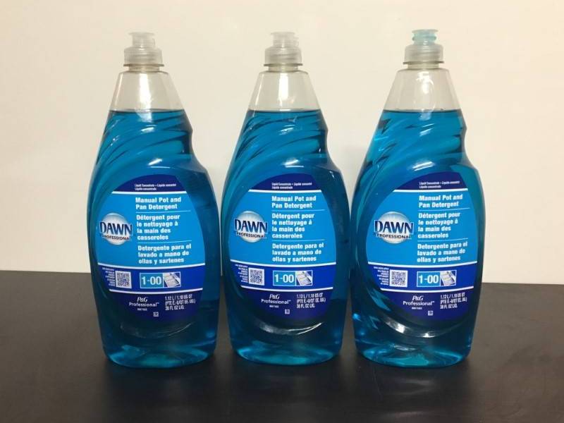 lot 65 image: Dawn Dish Soap